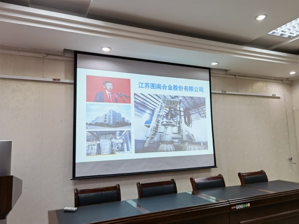 万柏方教授1989年毕业于南京航空航天大学热能工程专业